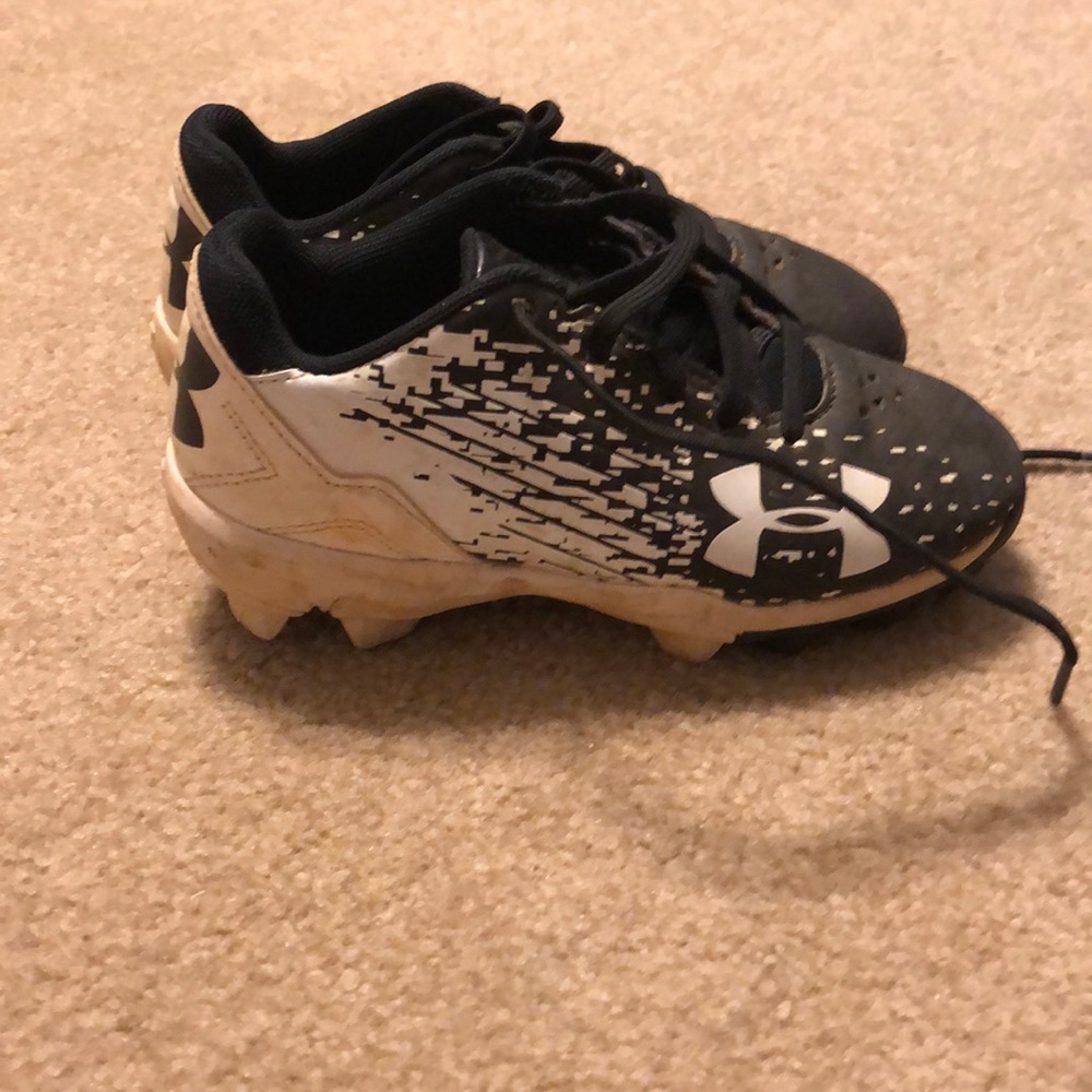 Under Armour baseball cleats